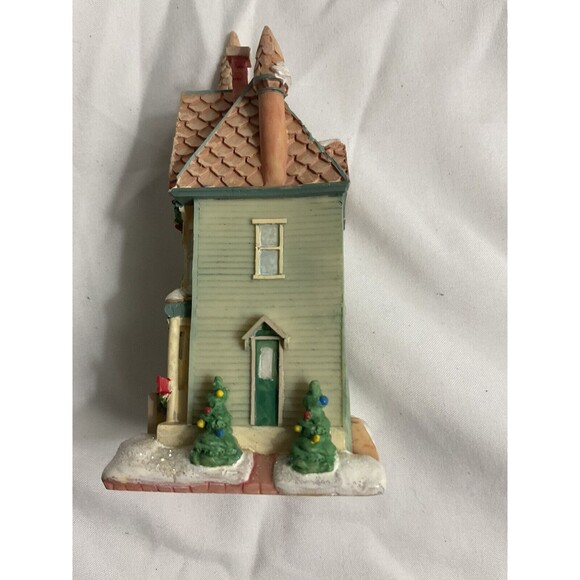 Carlton Cards Ornament Christmas Town Inn Bed and Breakfast Victorian 1997 - Picture 5 of 7